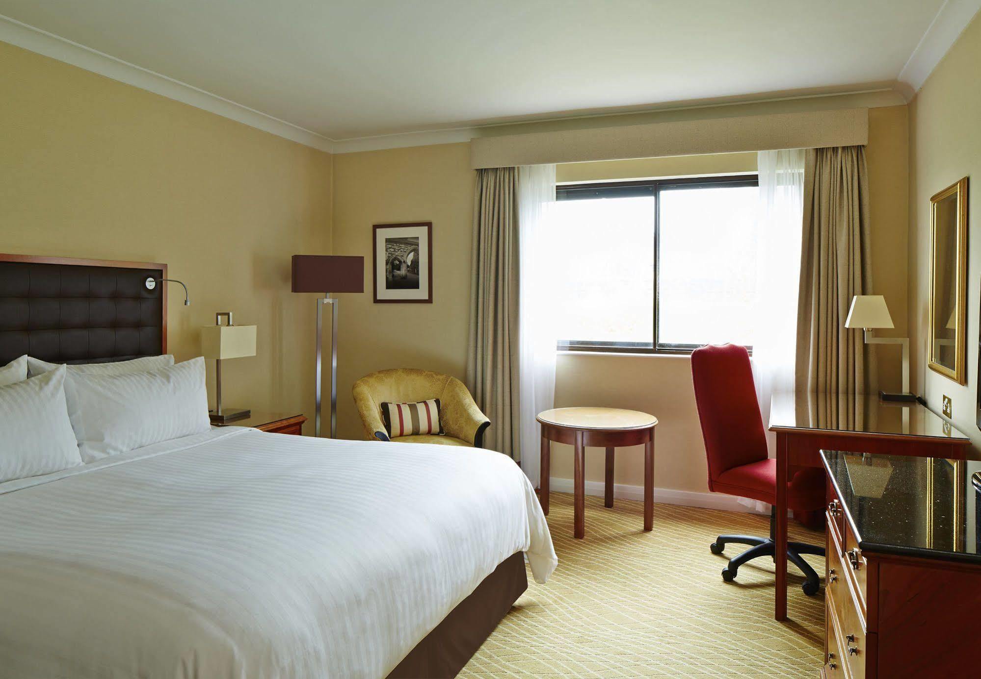 Portsmouth Marriott Hotel Exterior foto