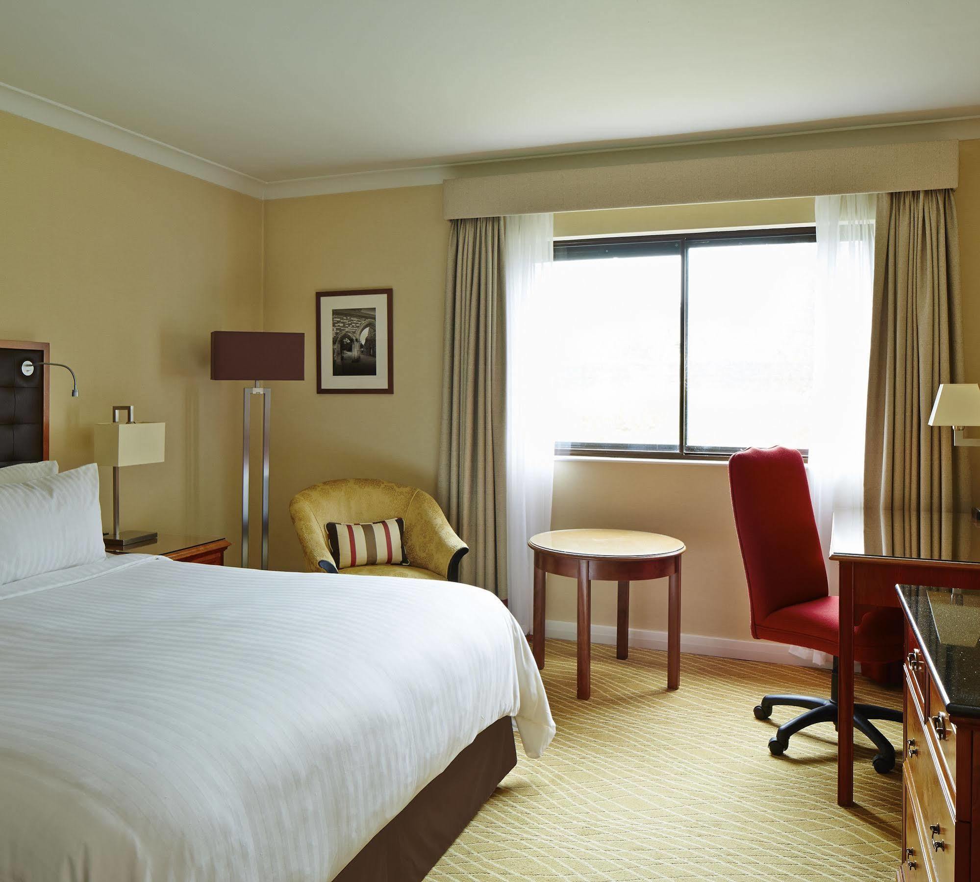 Portsmouth Marriott Hotel Exterior foto